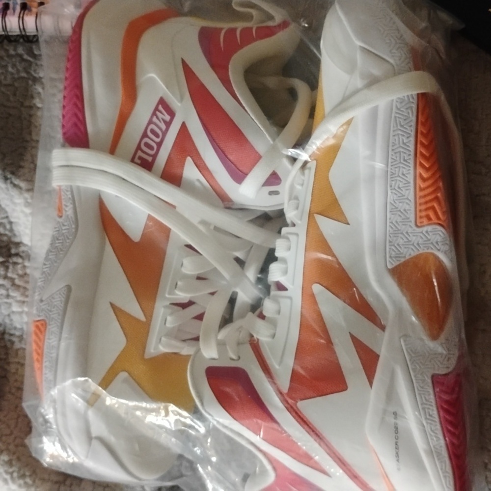 Moolah‎ Womens nwot triple double straight to the baja sneakers size 9.5 NWOT